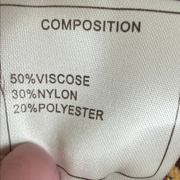 Fendi Authentic Brown and Yellow Logo Crewneck Sweater Women’s size 36 - Picture 8 of 15